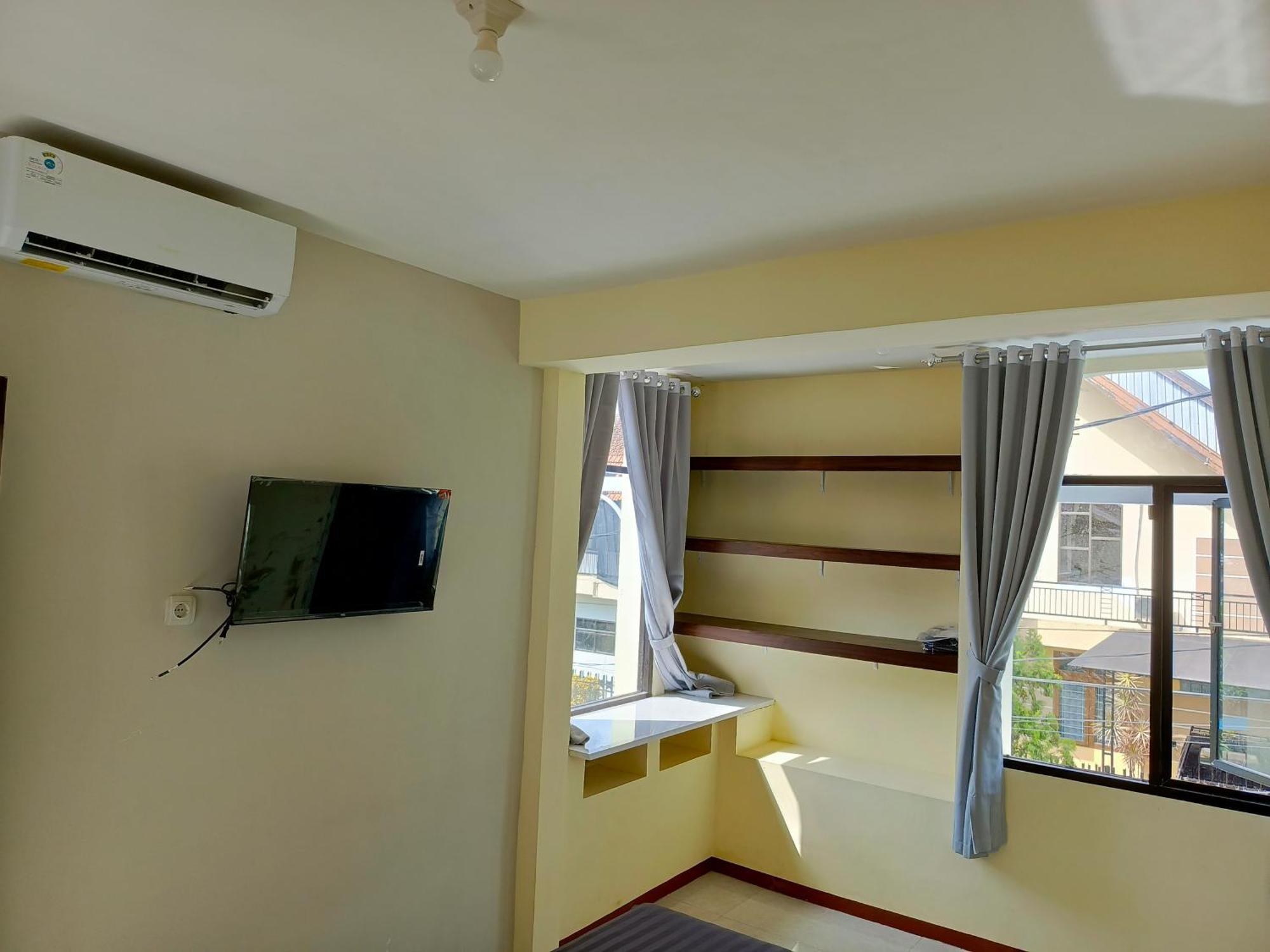 Bebek Kuning Residence Blimbing  Bagian luar foto