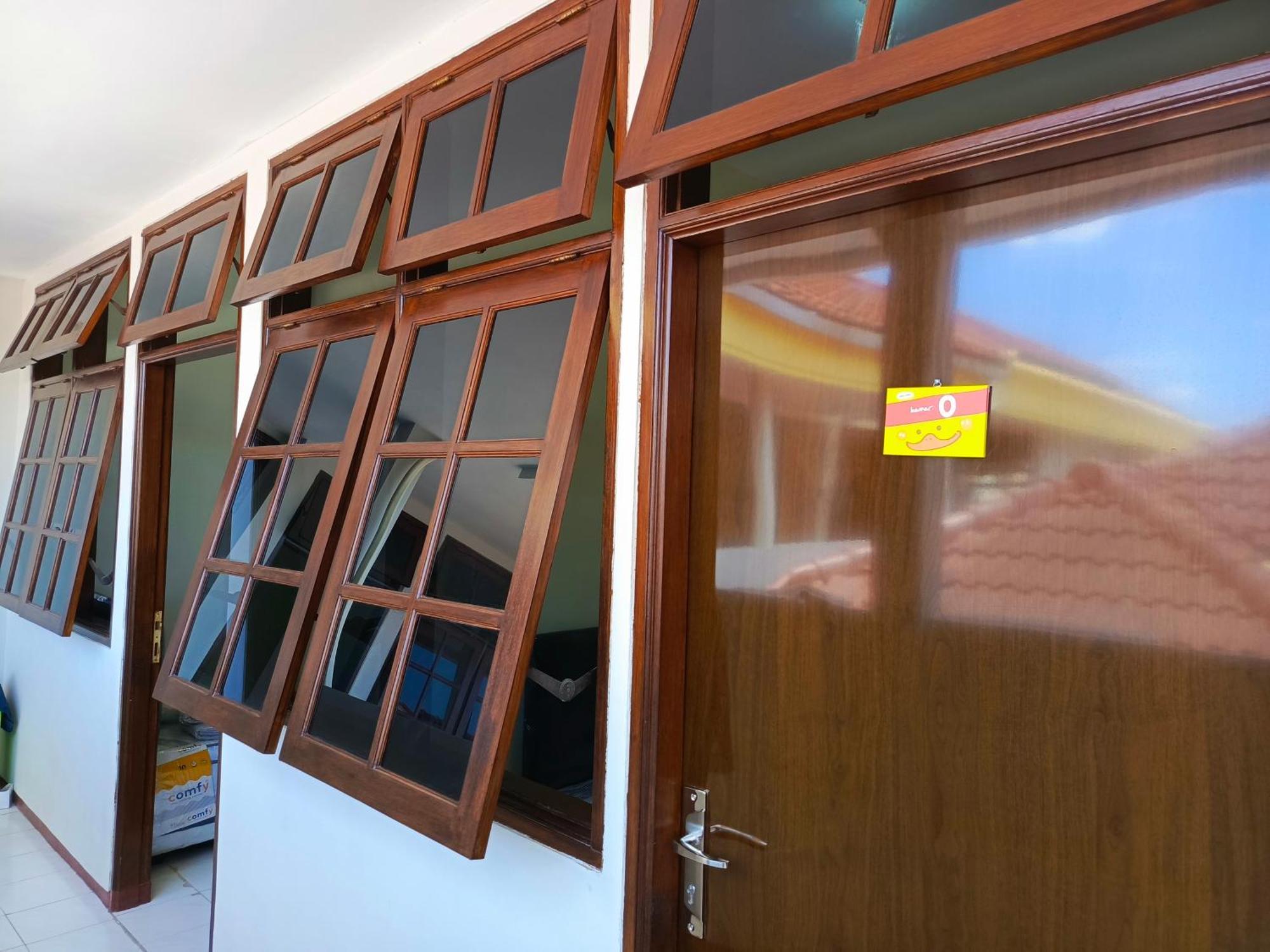 Bebek Kuning Residence Blimbing  Bagian luar foto